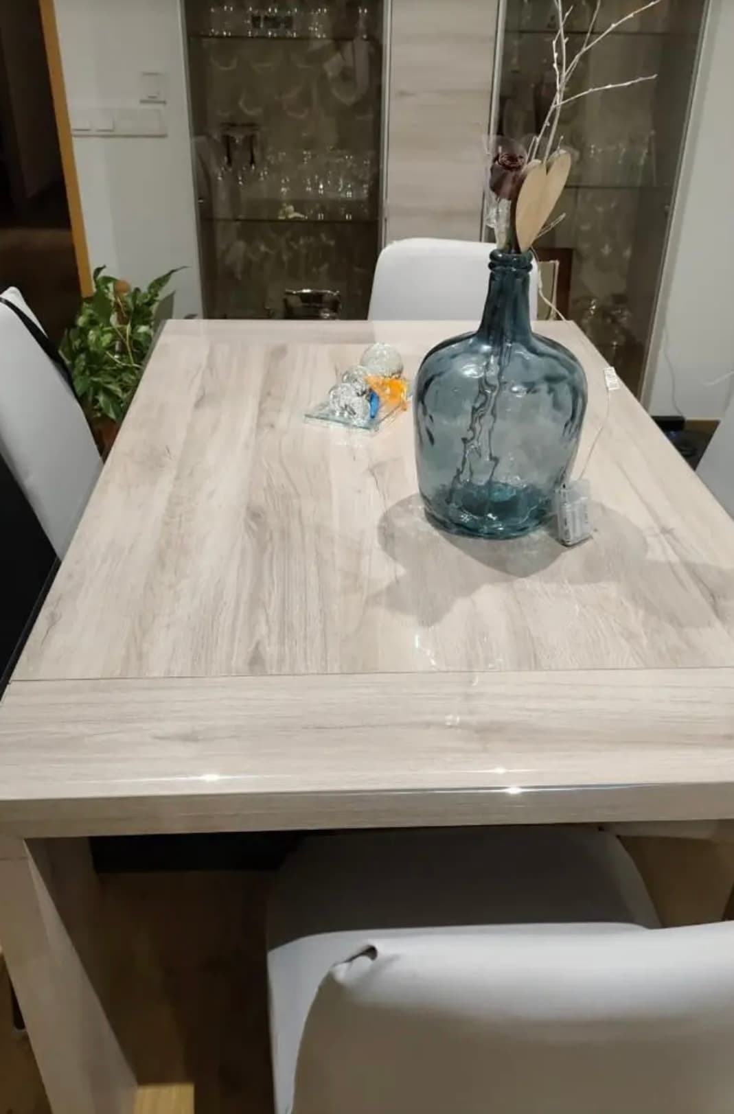 Vetro morbido sul tavolo — protezione trasparente, foto di un cliente